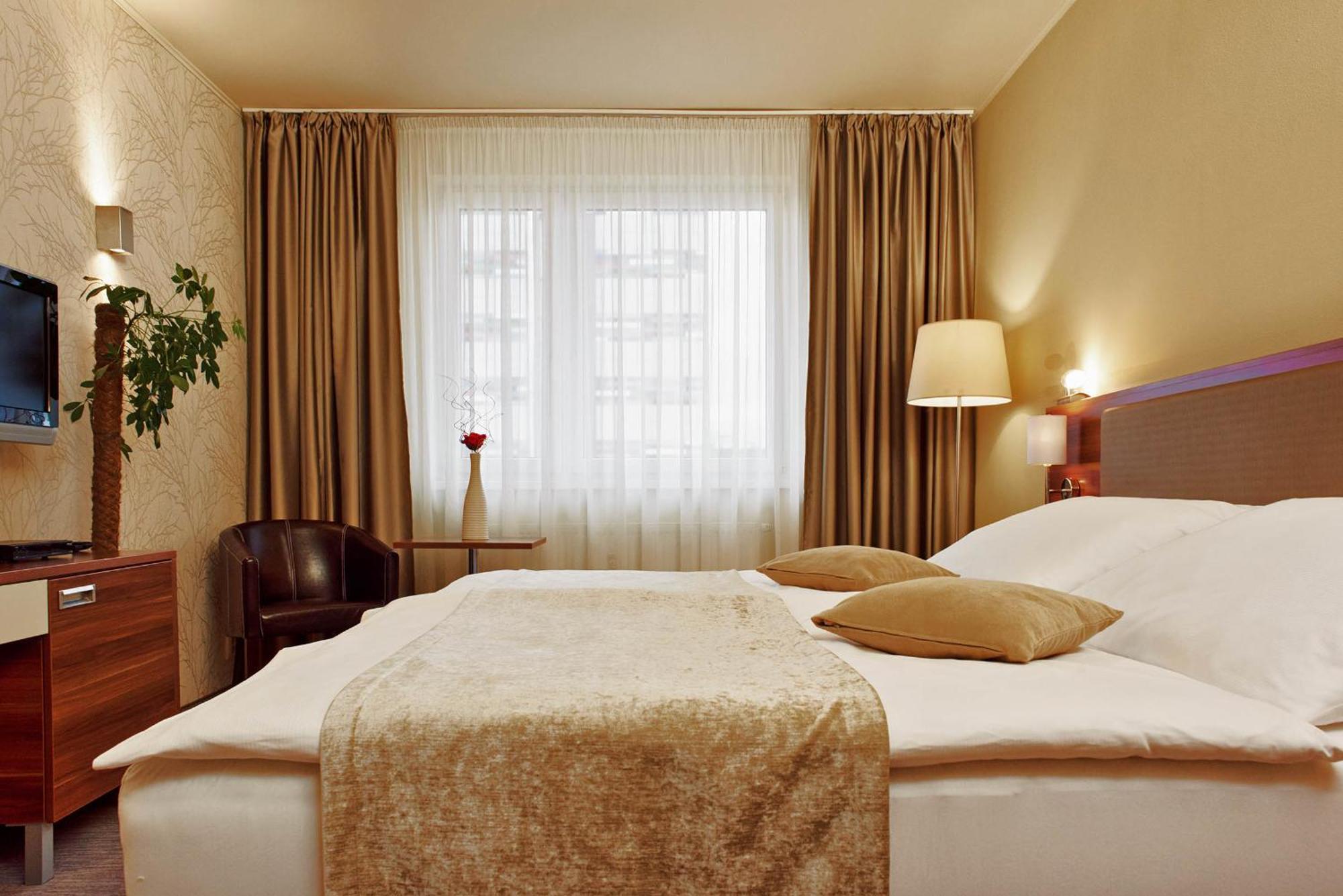 Privilege - Empire Hotels Group Košice Buitenkant foto