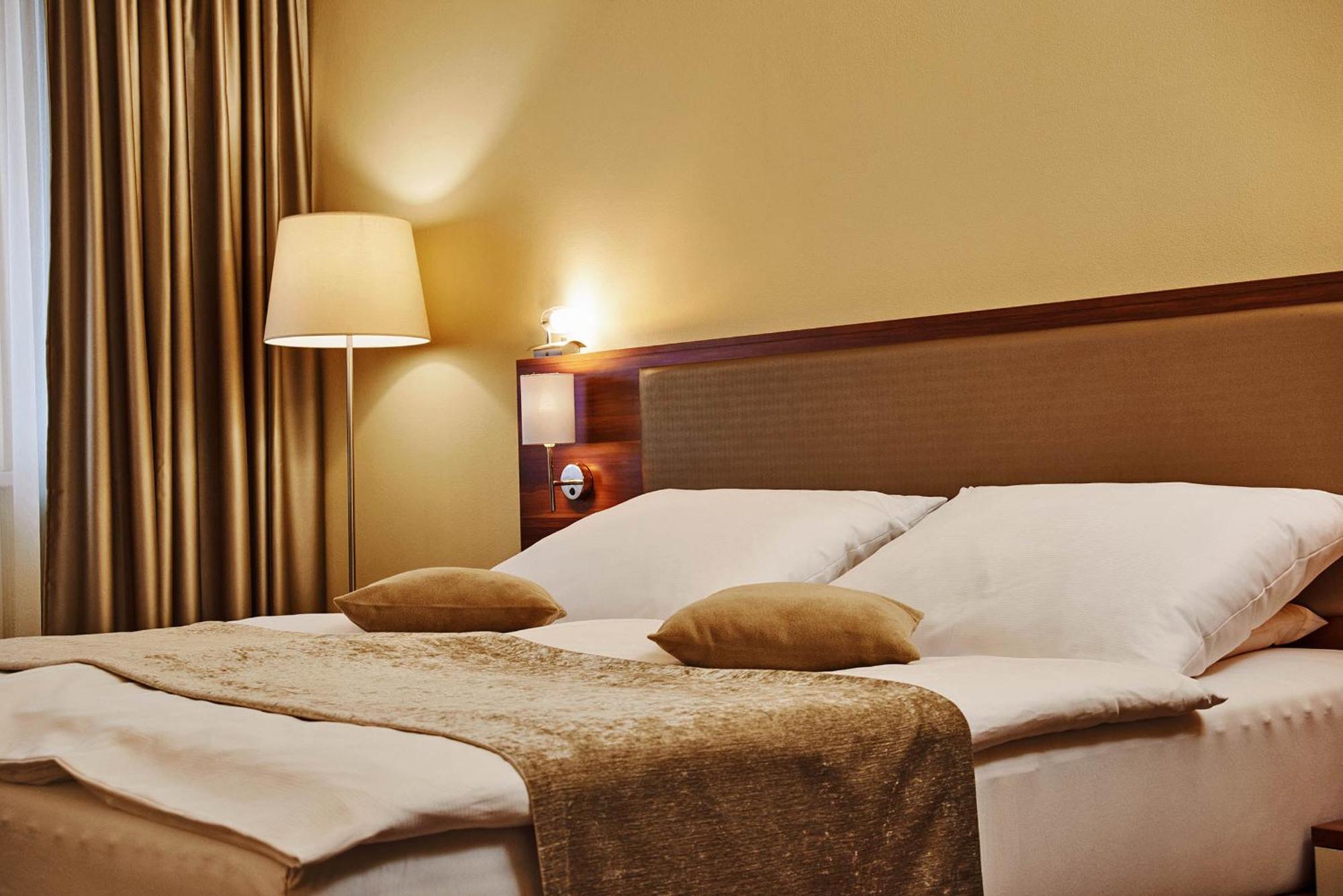 Privilege - Empire Hotels Group Košice Buitenkant foto