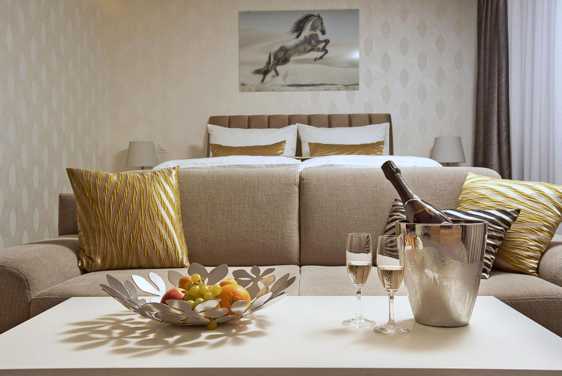 Privilege - Empire Hotels Group Košice Buitenkant foto