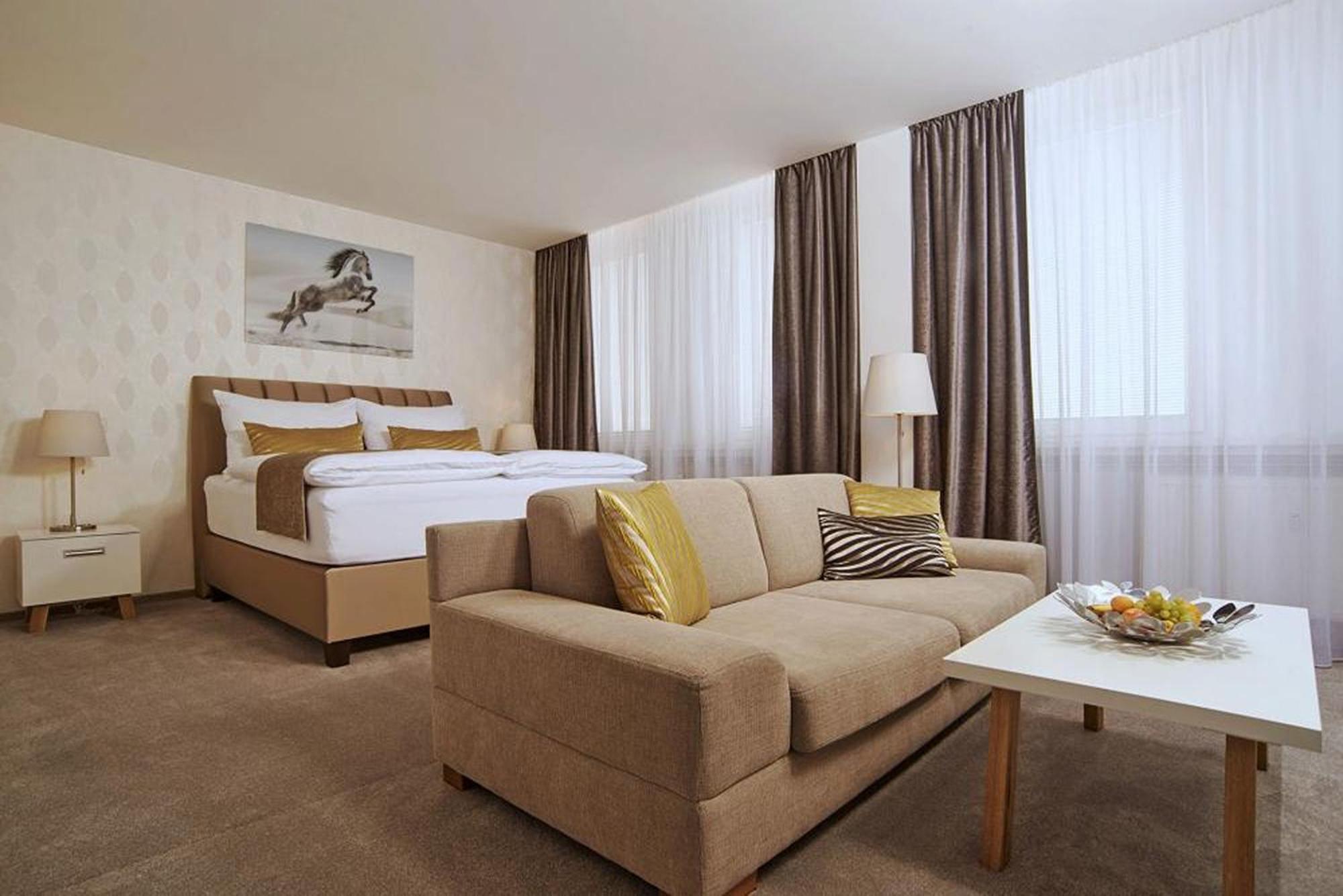 Privilege - Empire Hotels Group Košice Buitenkant foto